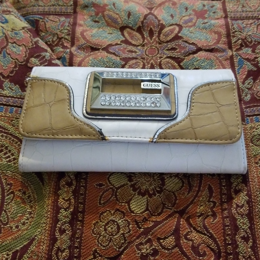 Guess wallet